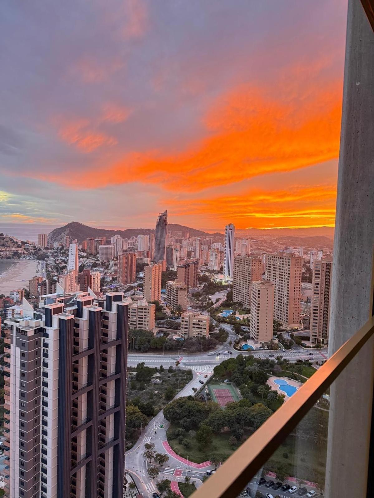 Intempo Sky Luxury Apartment 26 Floor Seaview Benidorm Eksteriør billede